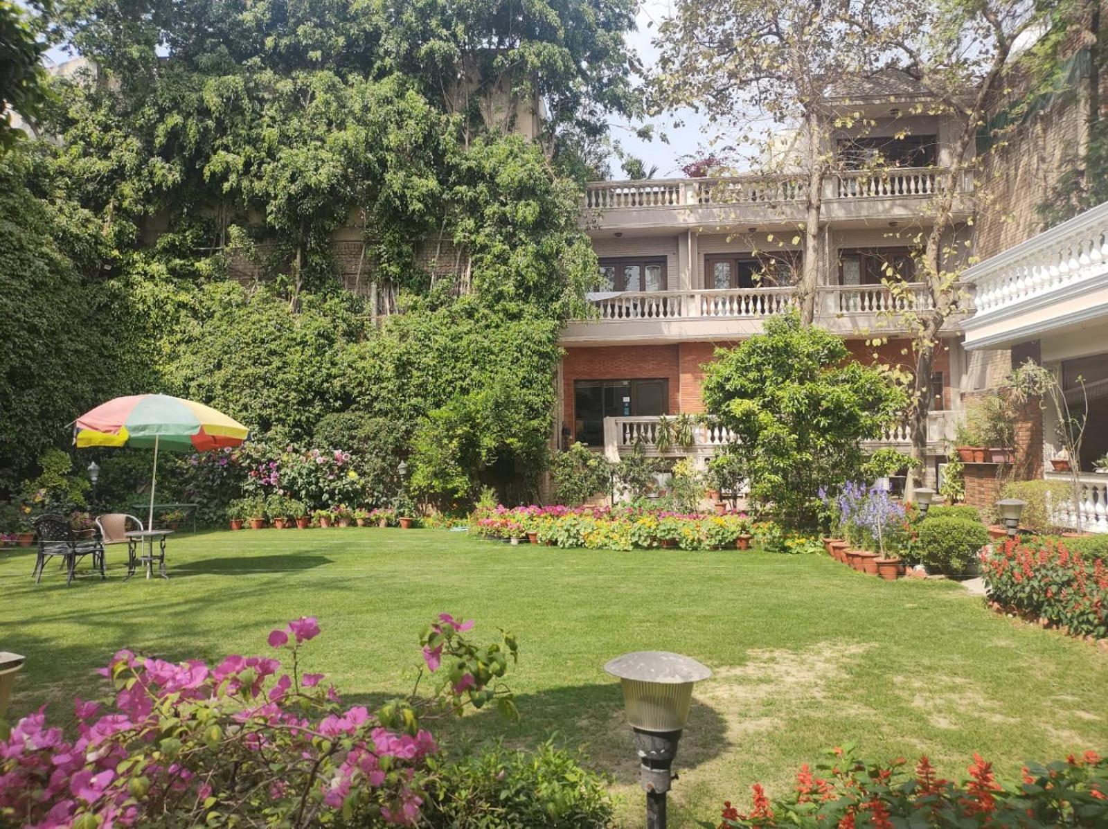 The Estate Villa Nueva Delhi Exterior foto