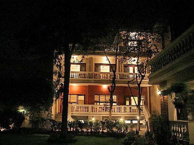 The Estate Villa Nueva Delhi Exterior foto